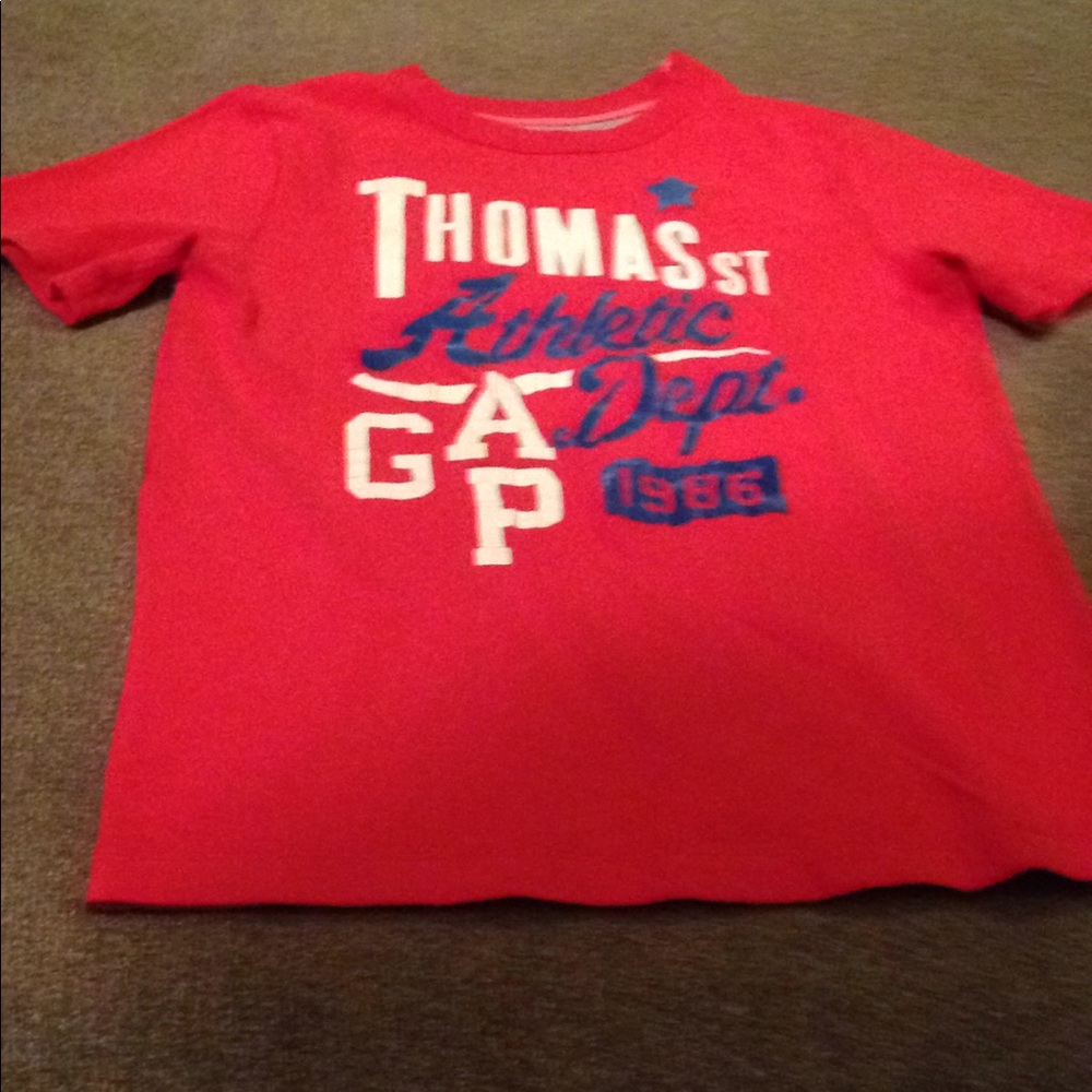 Gap t shirt
